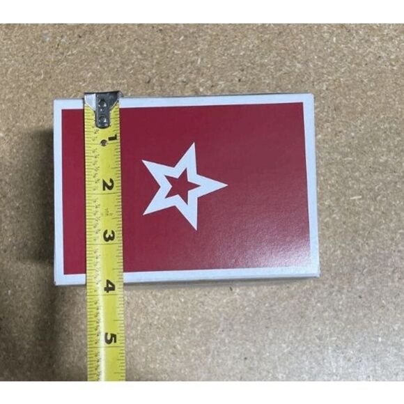 American Girl Doll Girl of Year 2020 Joss - Joss's Bulldog and Life Vest NEW! - Picture 3 of 5